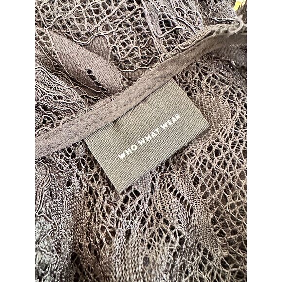 Who What Wear Black Floral Sheer Lace Blouse Top size Medium - Picture 4 of 4